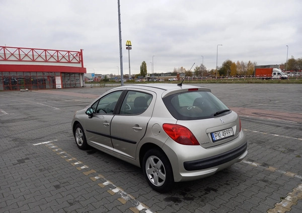 Peugeot 207 cena 4000 przebieg: 146000, rok produkcji 2006 z Kalisz małe 46